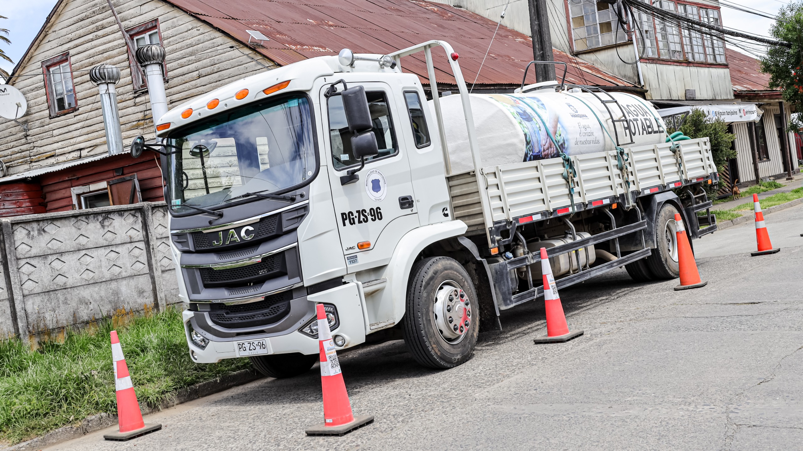 WhatsApp Image 2025-11-05 at 13.56.02 (1)